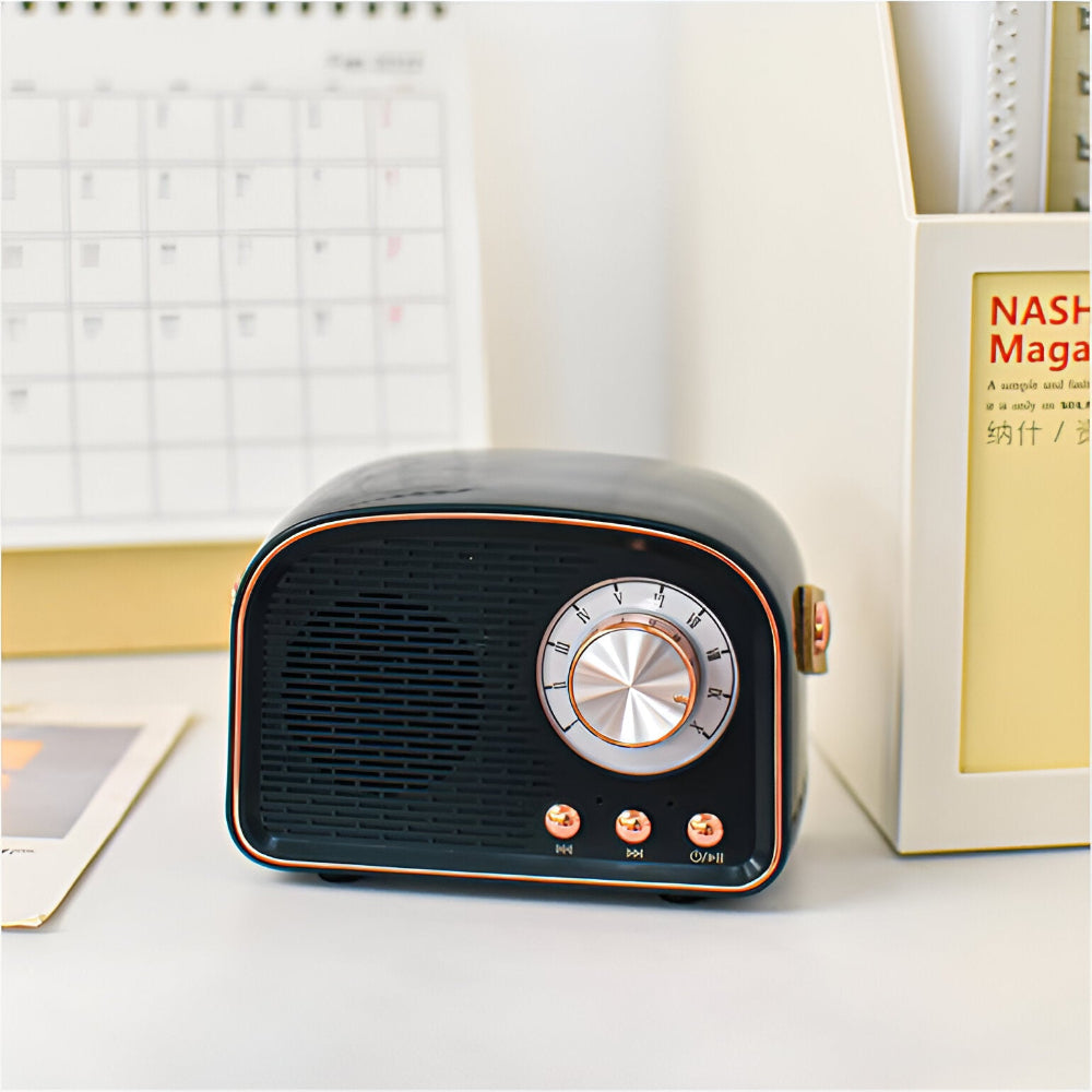 Classic Retro Bluetooth Speaker – Stylish Wireless Sound System with Vintage Radio Design