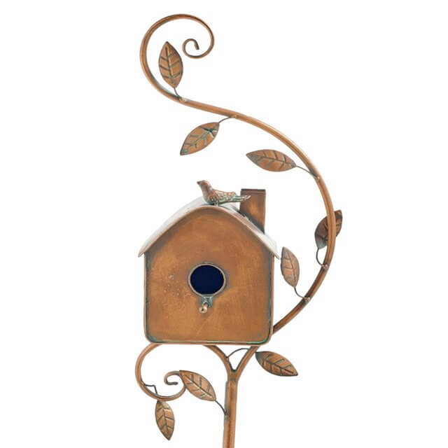 Metal Garden Birdhouse Stake – Decorative Outdoor Bird House with Rustic Charm