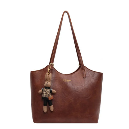 Mirella | Classic Women’s Shopper Bag with Charm – Elegant, Spacious & Timeless