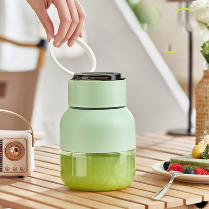 FreshBlend – Wireless Portable Juicer & Smoothie Maker