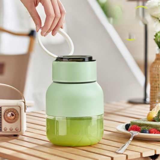 FreshBlend – Wireless Portable Juicer & Smoothie Maker