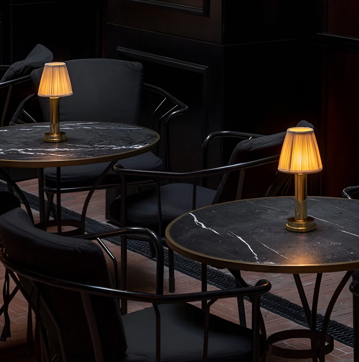 Vintage Flare – Dimmable Aluminium Table Lamp with Fabric Shade | Portable LED Lighting