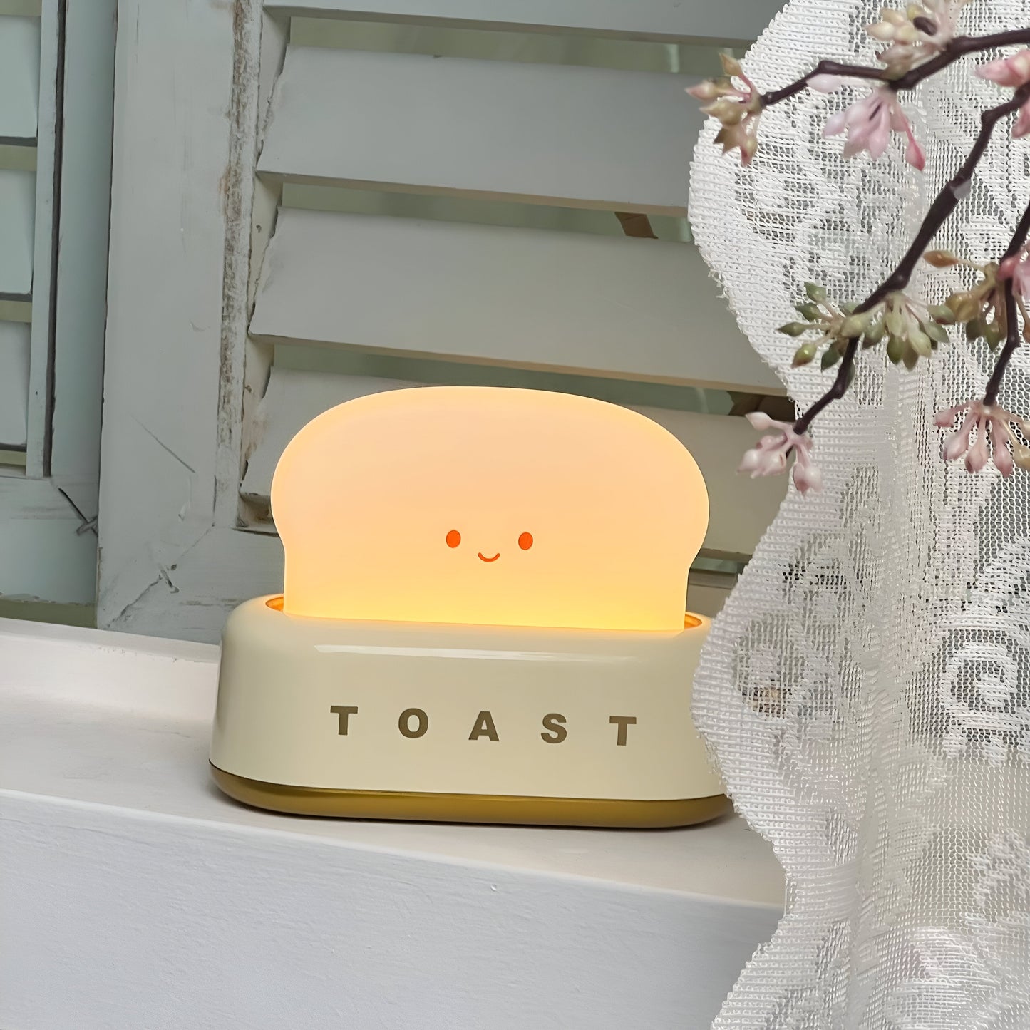 TinyToast Table Lamp – Portable Toaster-Shaped Night Light with Dimmable LED & USB Port