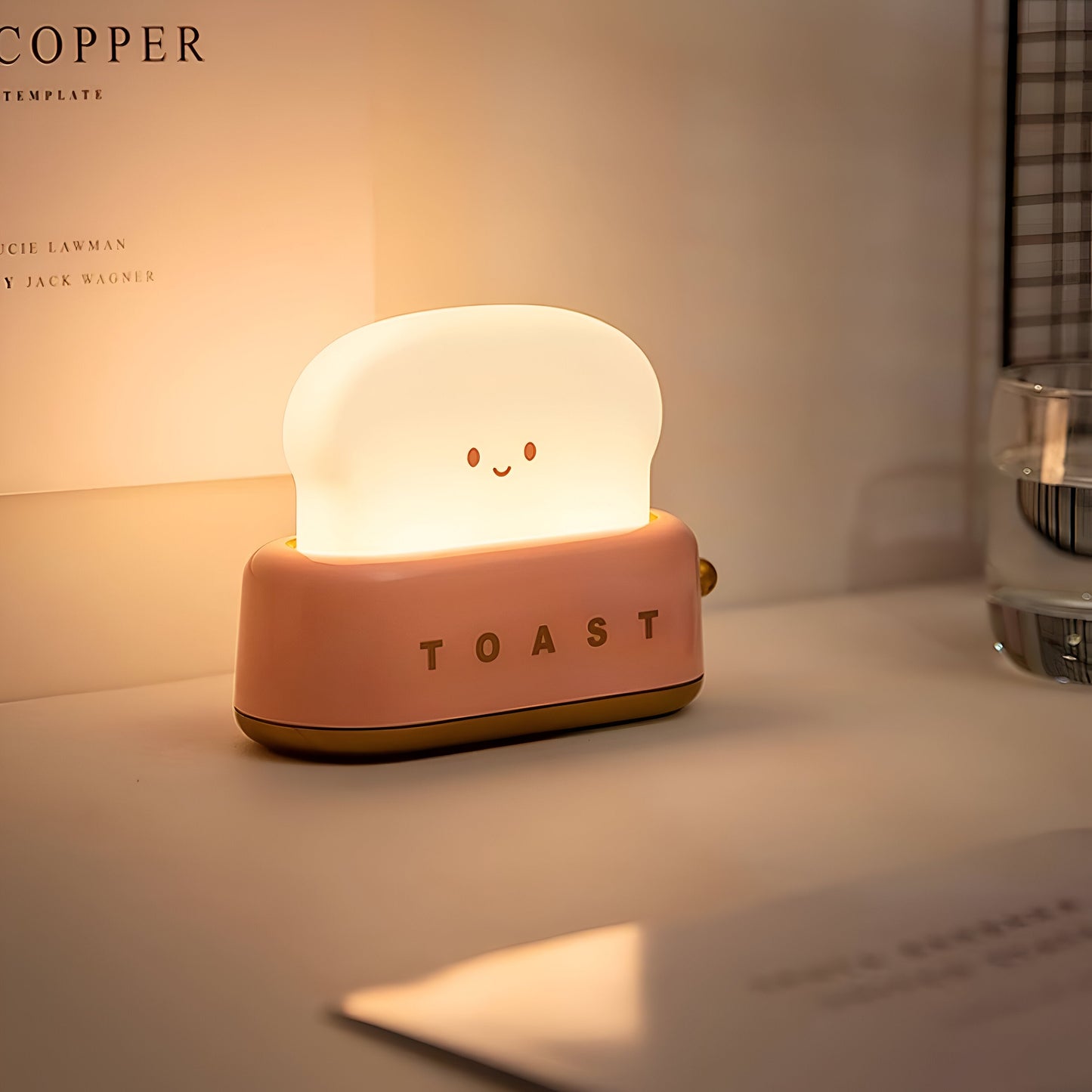 TinyToast Table Lamp – Portable Toaster-Shaped Night Light with Dimmable LED & USB Port