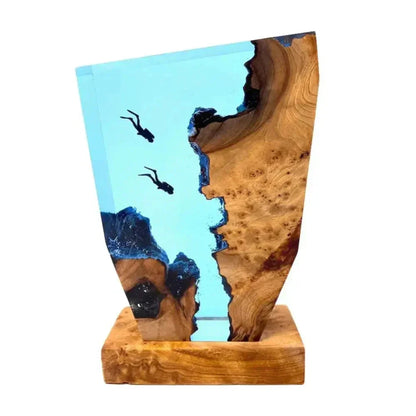 Marideep – Deep Sea Diver Table Lamp with Wooden Base & Ambient Lighting