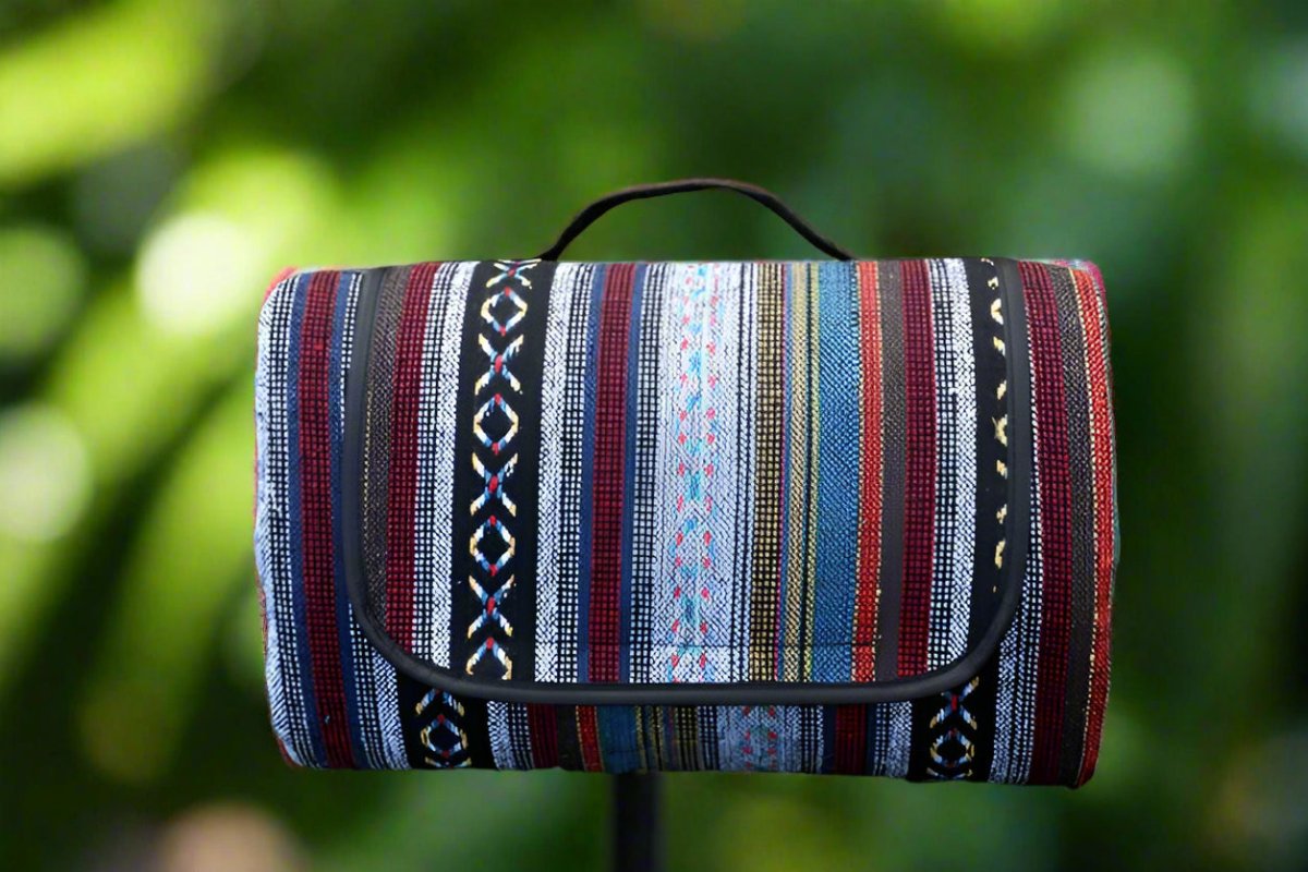 OutdoorBlanket | Waterproof Picnic Blanket with Ethnic Design for Camping & Trips