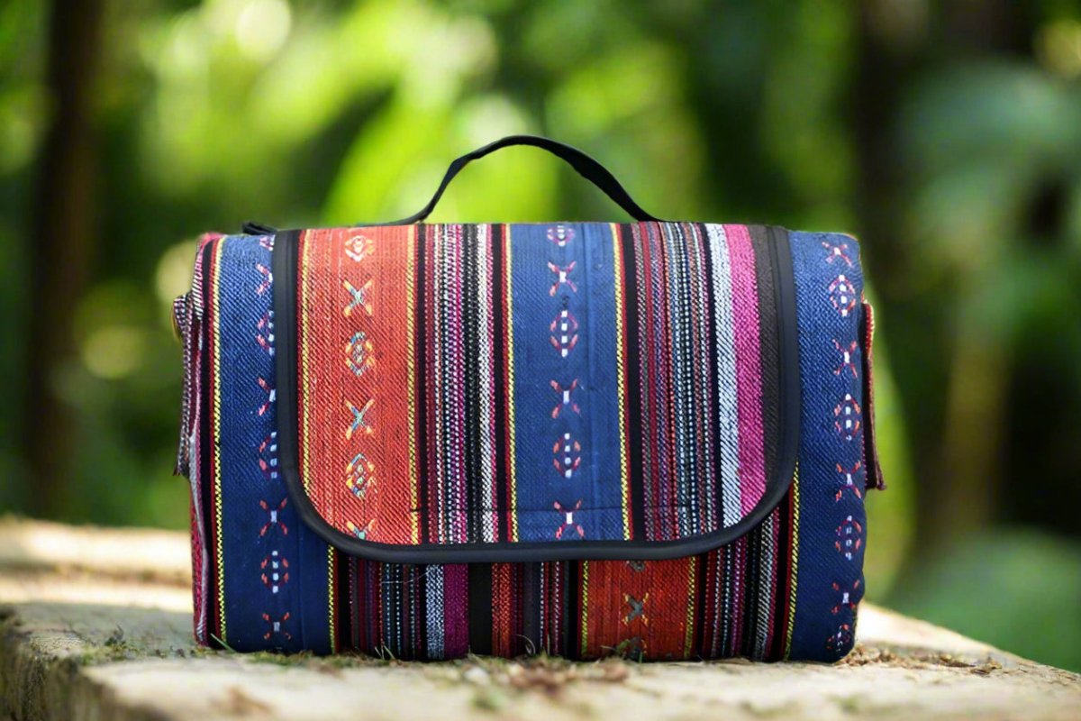 OutdoorBlanket | Waterproof Picnic Blanket with Ethnic Design for Camping & Trips
