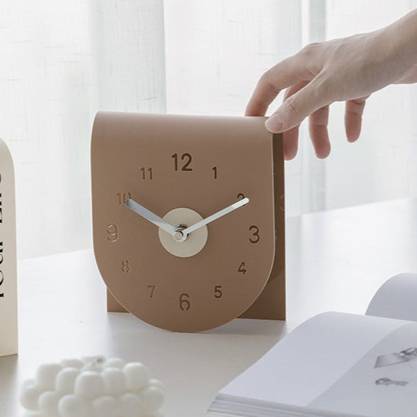 SilentoChrono Silent Desk Clock – Minimalist Modern Design for Study Rooms & Offices