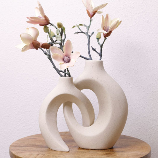 Gleora Intertwined Ceramic Flower Vase – Elegant Decorative Centrepiece for Modern & Classic Interiors