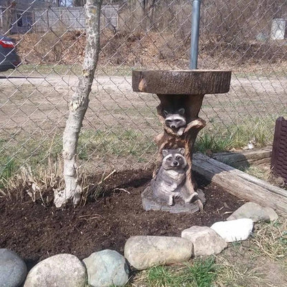 Vintage Garden Bird Bath – Polyresin Raccoon Design for Outdoor Charm