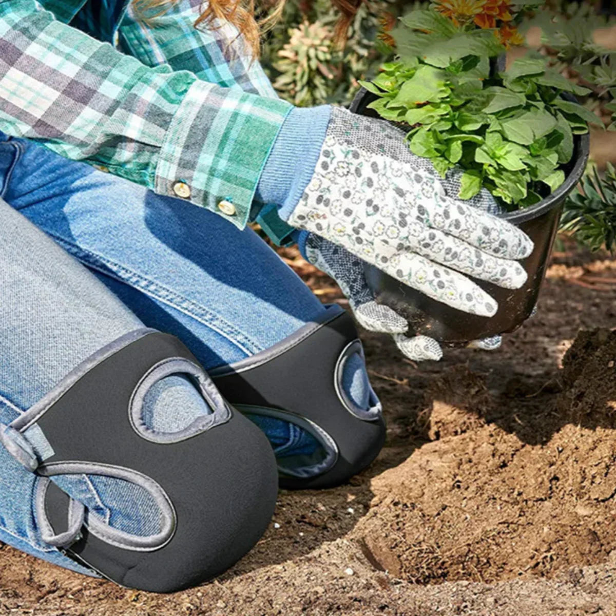 Ergonomic Garden Knee Pads – Extra Cushioning for Maximum Comfort