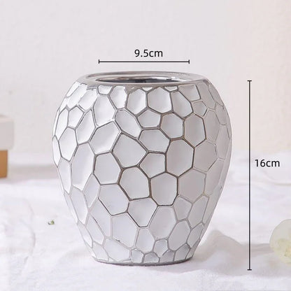 GoldenPattern | Ceramic Vase with Luxurious Gold Accents – Modern Decorative Home Piece