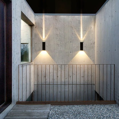 Modern Waterproof LED Outdoor Wall Light – Rectangular Aluminium Fixture