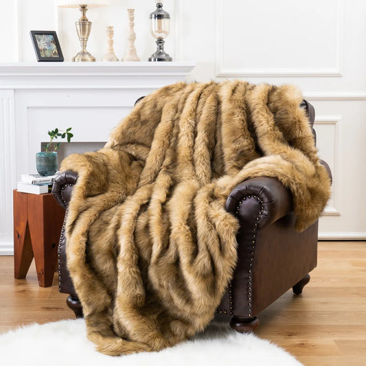 Luxury Faux Fox Fur Throw Blanket – Ultra Soft & Elegant Decorative Bed or Sofa Cover