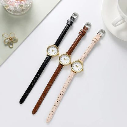 Billie | Elegant Round Women’s Watch with Roman Numerals – Minimalist Gold Timepiece