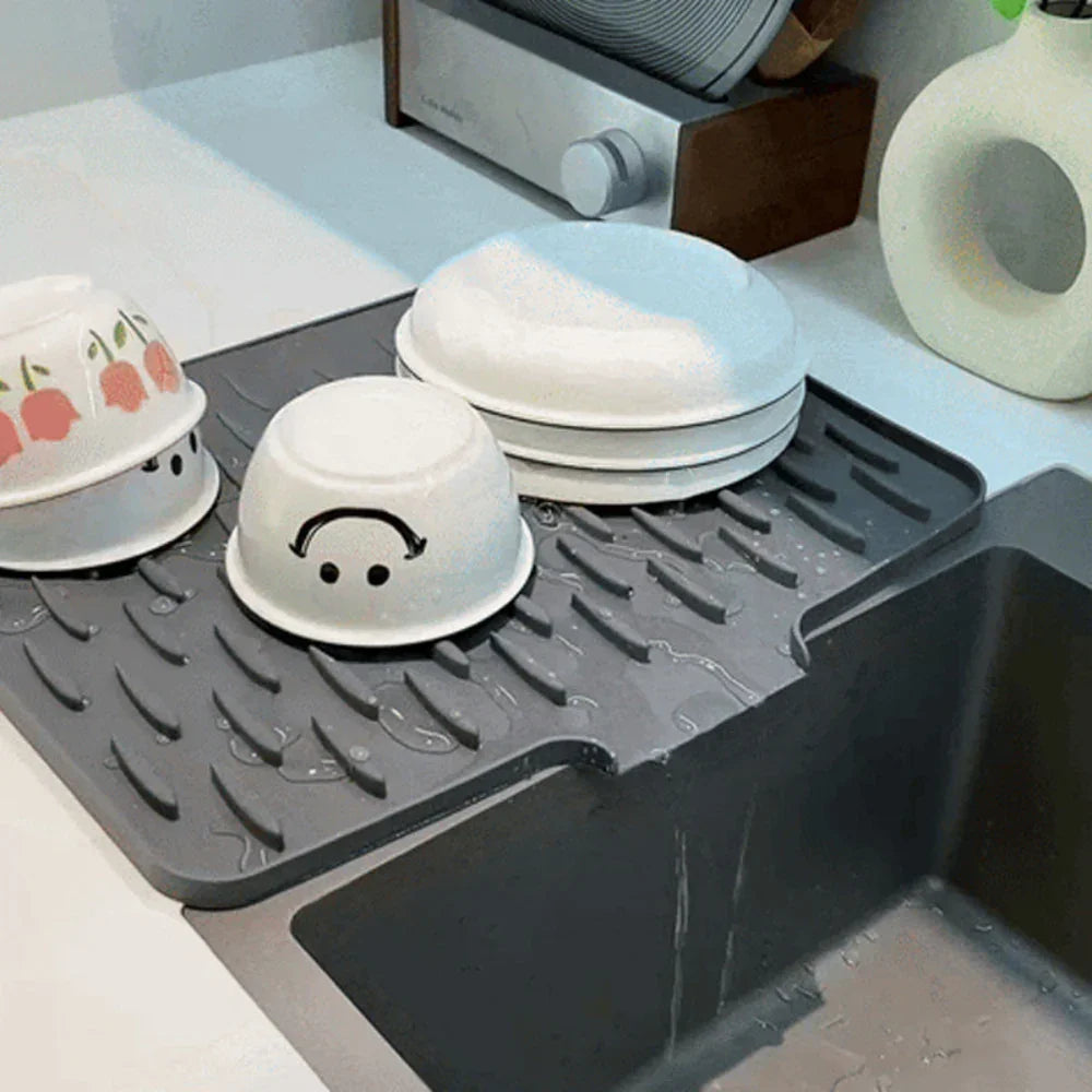 Silicool Water-Draining Silicone Drying Mat – Heat Resistant, Non-Slip & Multifunctional