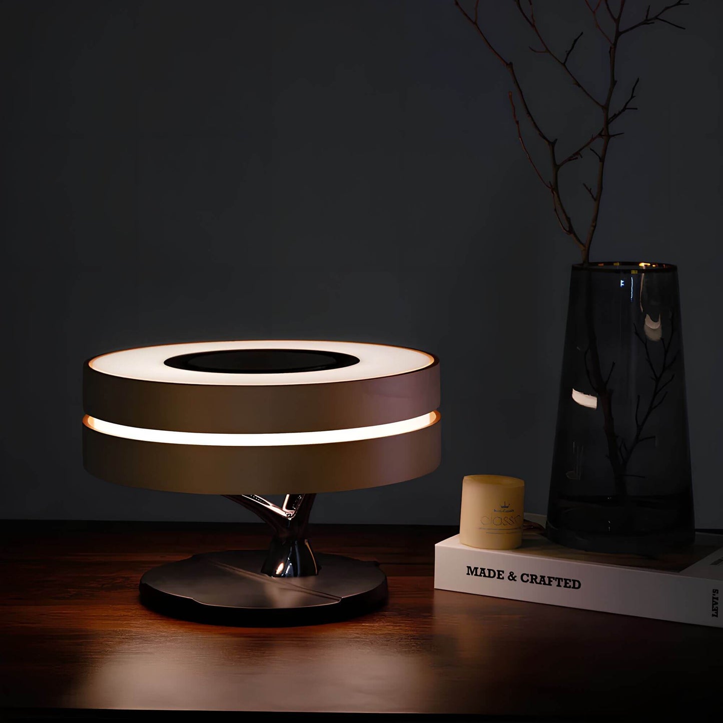 Solvia – Minimalist LED Table Lamp for Stylish Ambience