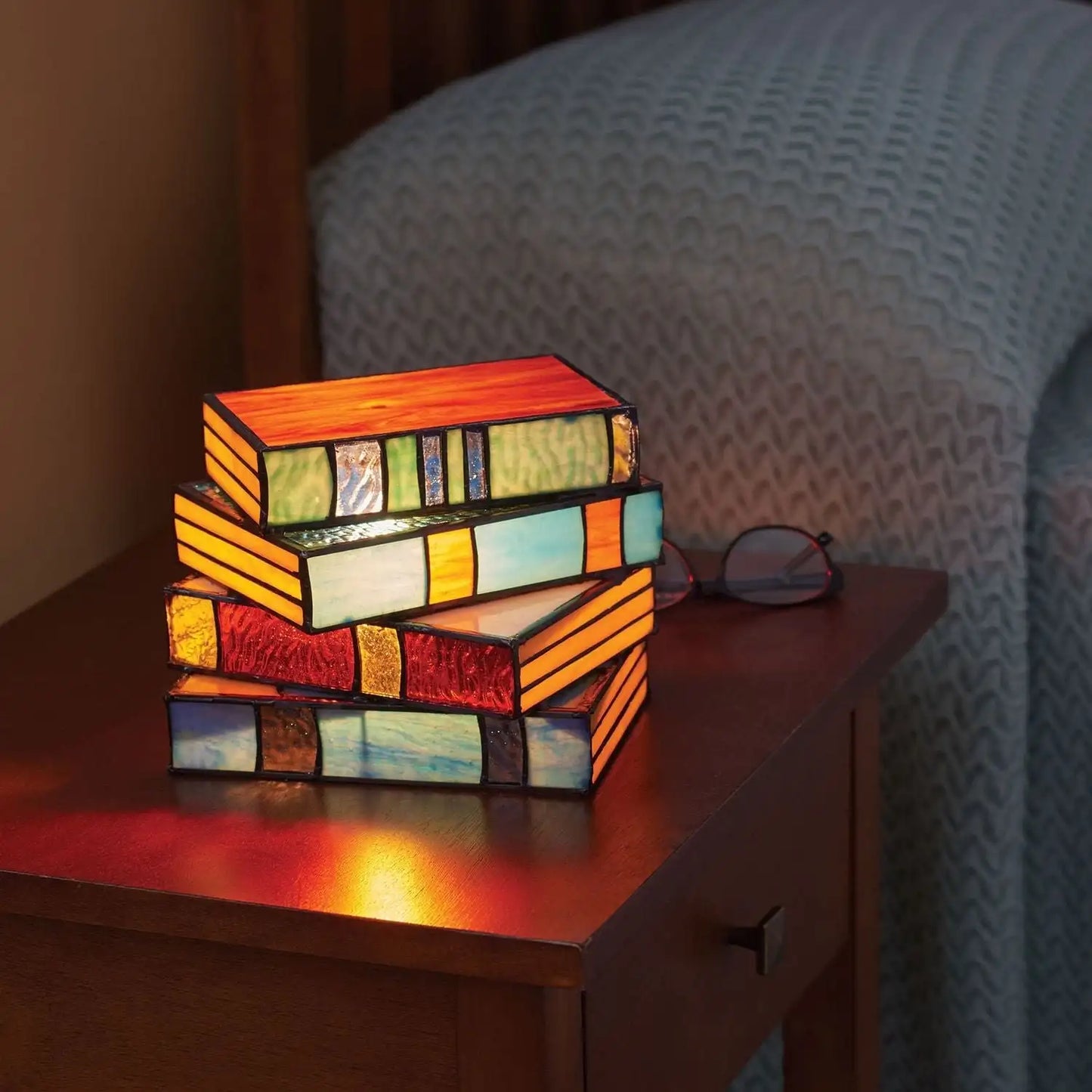 LumoGlass | Artistic Stained Glass Bookcase Lamp – Ambient Decorative Lighting for Home & Study