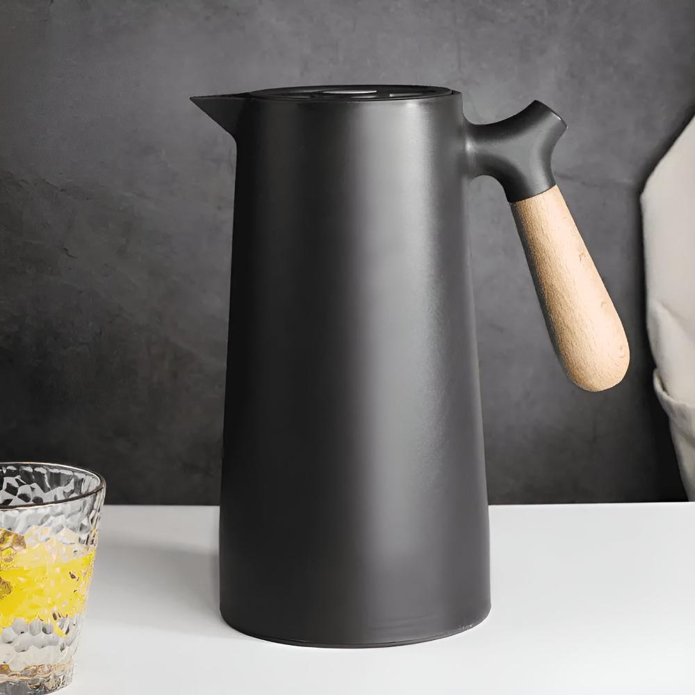 Thermora – Insulated Carafe with Wooden Handle | Stylish Vacuum Flask for Hot & Cold Drinks