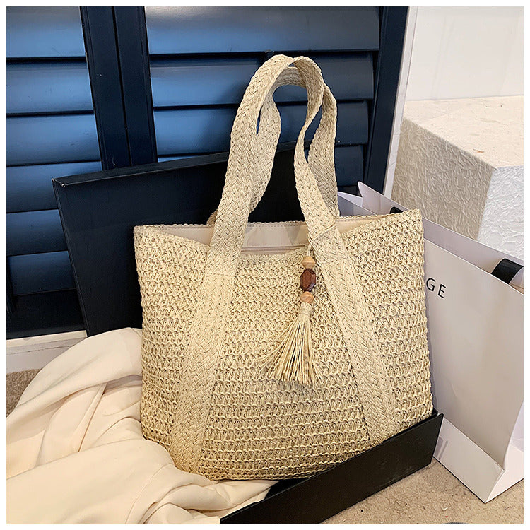EcoChic Handbag – Stylish Rattan Women's Bag | Sustainable Everyday Tote