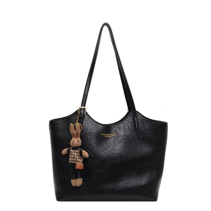 Mirella | Classic Women’s Shopper Bag with Charm – Elegant, Spacious & Timeless