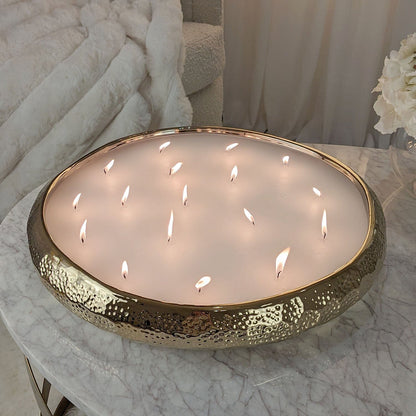 LuxeLight XL Scented Candle – 17 Wicks of Enchanting Fragrance & Golden Elegance