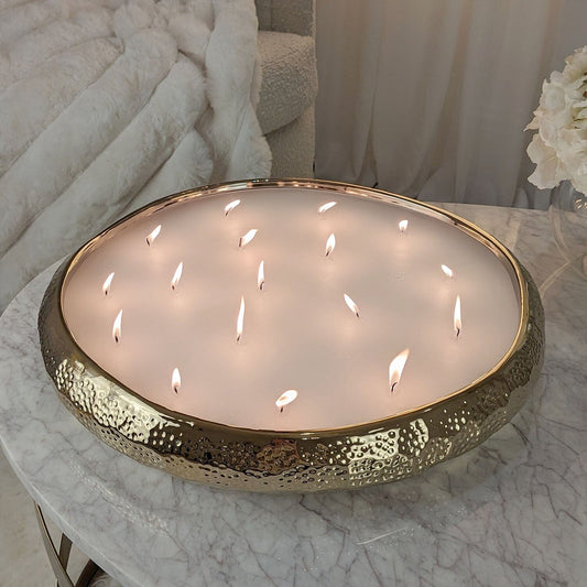 LuxeLight XL Scented Candle – 17 Wicks of Enchanting Fragrance & Golden Elegance