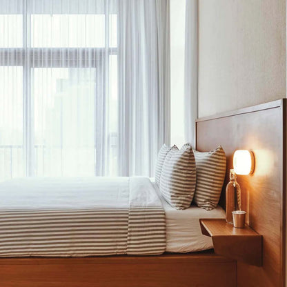DimpleGlow – Compact Modern LED Wall Light for Stylish & Versatile Home Lighting