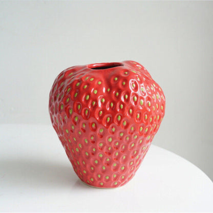 BerryBloom | Strawberry Ceramic Vase – Decorative Fruit-Shaped Plant Pot