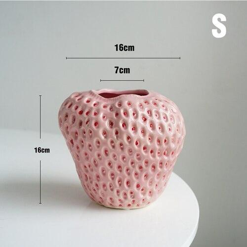 BerryBloom | Strawberry Ceramic Vase – Decorative Fruit-Shaped Plant Pot