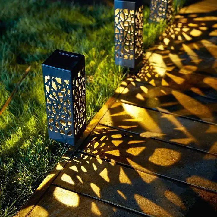 Wireless Solar Garden Light Post – Outdoor LED Pathway Lighting with Auto Sensor (Waterproof & Eco-Friendly)