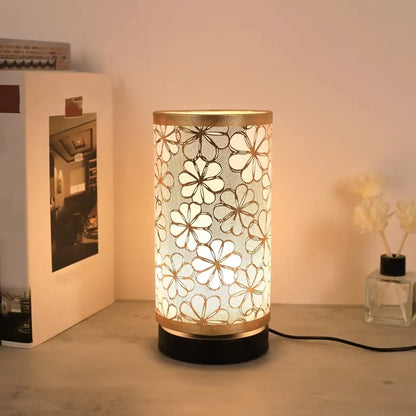 Elegant Nordic Vintage Table Lamp – USB Powered with Sunflower Shade & Gold Accents