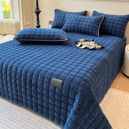 Modern Soft Throw Blanket with Square Texture – Stylish Fluffy Bed & Sofa Cover