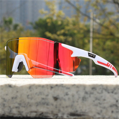 Men’s Polarised Sports Sunglasses – UV Protection & Lightweight Design