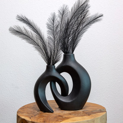 Gleora Intertwined Ceramic Flower Vase – Elegant Decorative Centrepiece for Modern & Classic Interiors