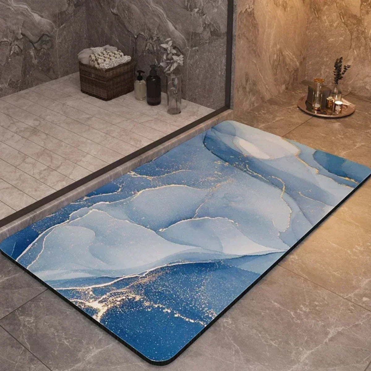 AquaLuxe – Quick-Dry Bathroom Mat