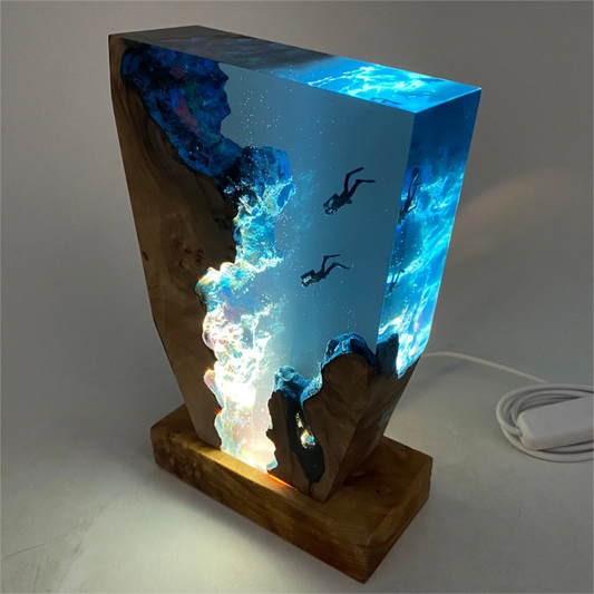 Lampada Subacqueo – Handmade Epoxy Ocean-Themed Decorative Lamp | Soft Night Light for Home & Nursery