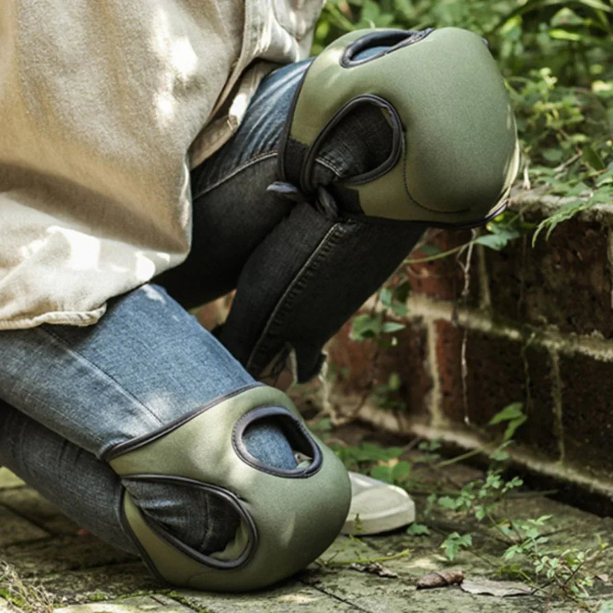 Ergonomic Garden Knee Pads – Extra Cushioning for Maximum Comfort